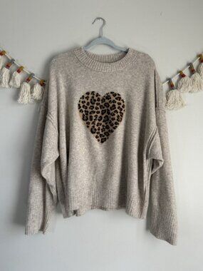American Eagle Whoa So Soft Leopard Heart Crewneck Sweater Cozy Loungewear XXL